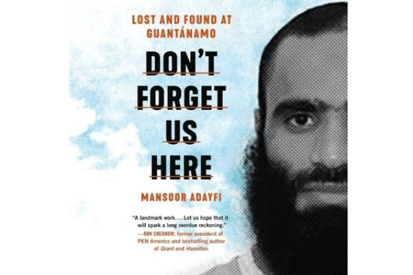 Mansoor Adayfi ist Schriftsteller, Künstler, Aktivist und ehemaliger Guantánamo-Gefangener, der über 14 Jahre ohne Anklage festgehalten wurde. Adayfi wurde 2016 nach Serbien entlassen, wo er darum kämpft, sich ein neues Leben aufzubauen und die Bezeichnung als mutmaßlicher Terrorist loszuwerden. 2019 gewann Adayfi den Richard J. Margolis Award für Sachbuchautoren des Journalismus für soziale Gerechtigkeit. Seine Memoiren Don’t Forget Us Here, Lost and Found at Guantánamo wurden im August 2021 veröffentlicht. 